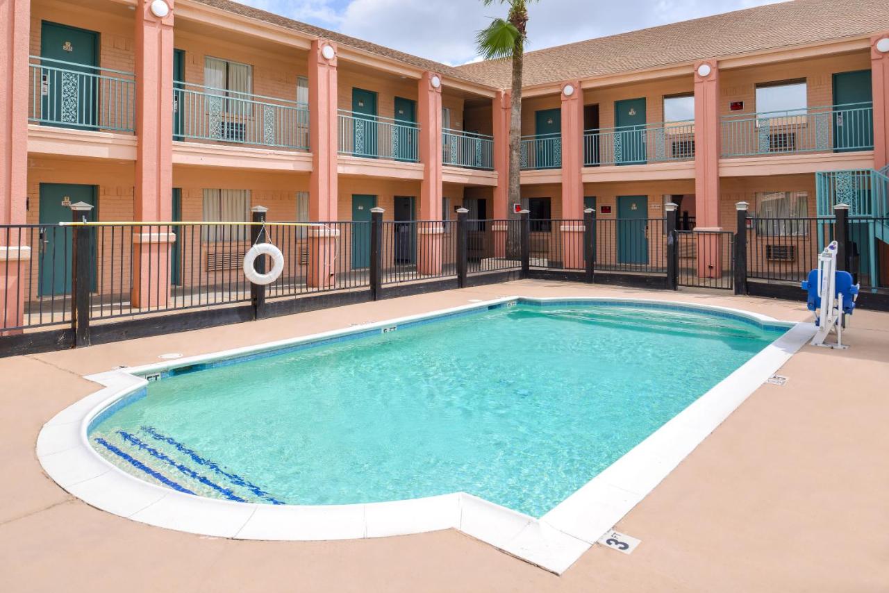Americas Best Value Inn - Clute/Lake Jackson