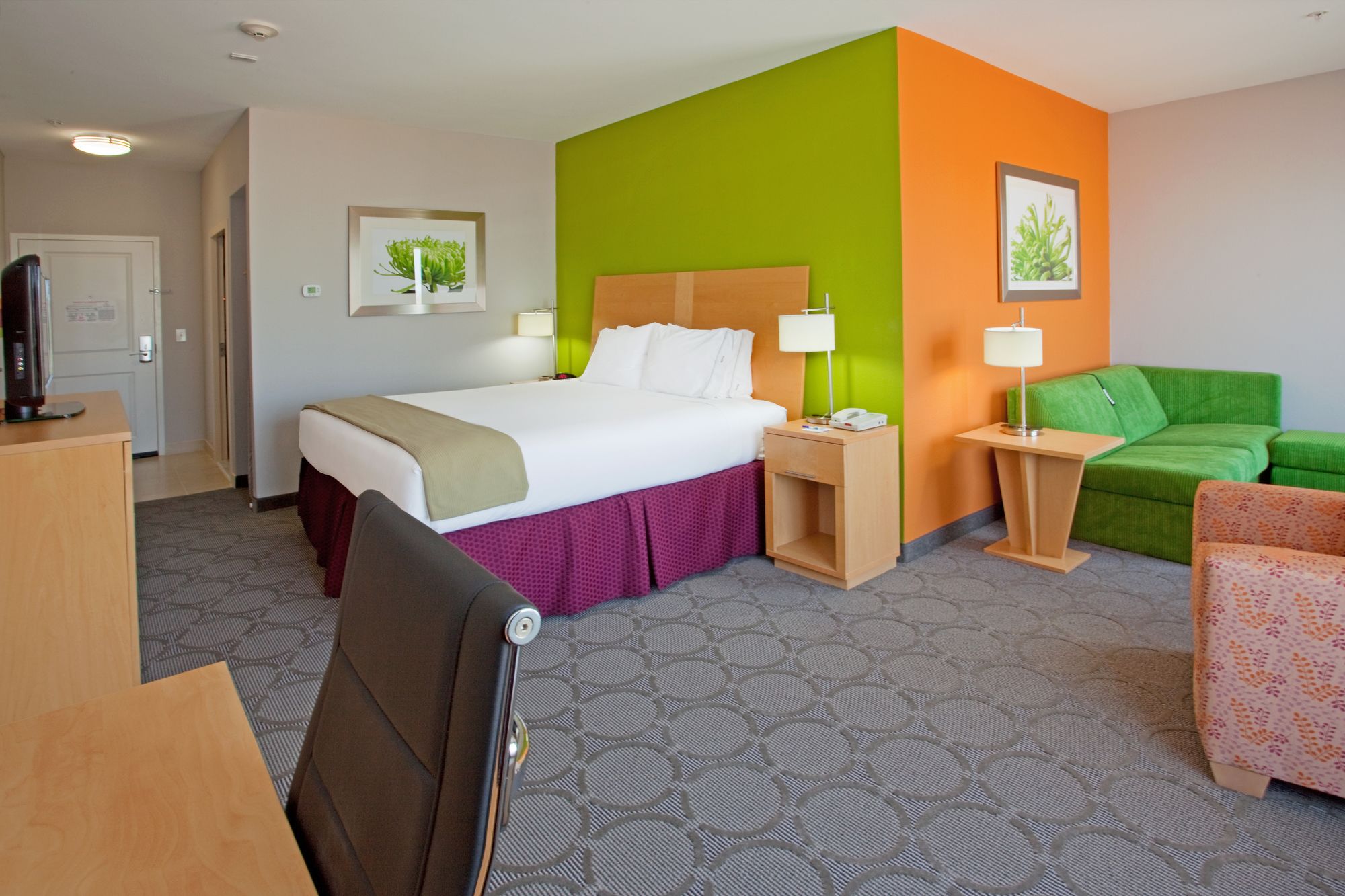 Holiday Inn Express & Suites Clute - Lake Jackson