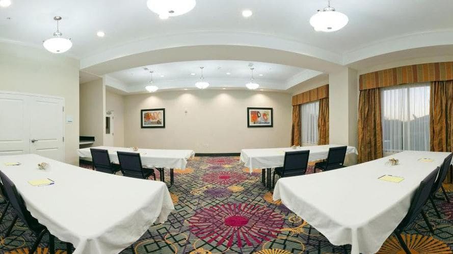 Holiday Inn Express & Suites Clute - Lake Jackson