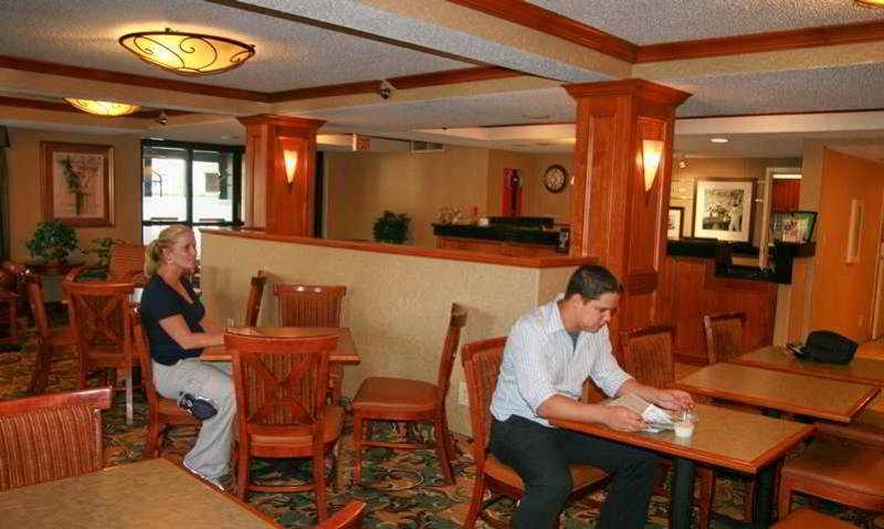 Hampton Inn College Station