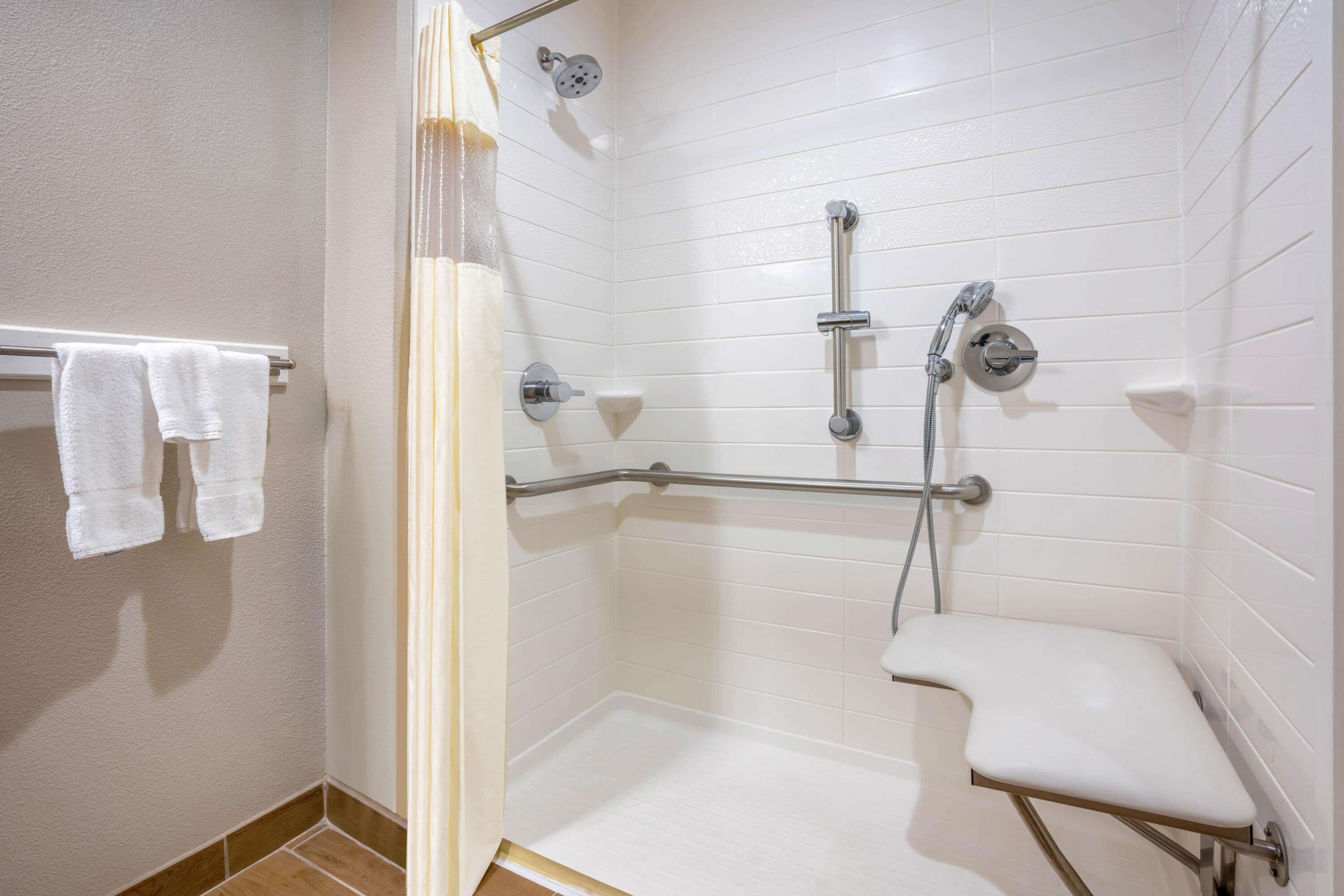 La Quinta Inn & Suites by Wyndham College Station South