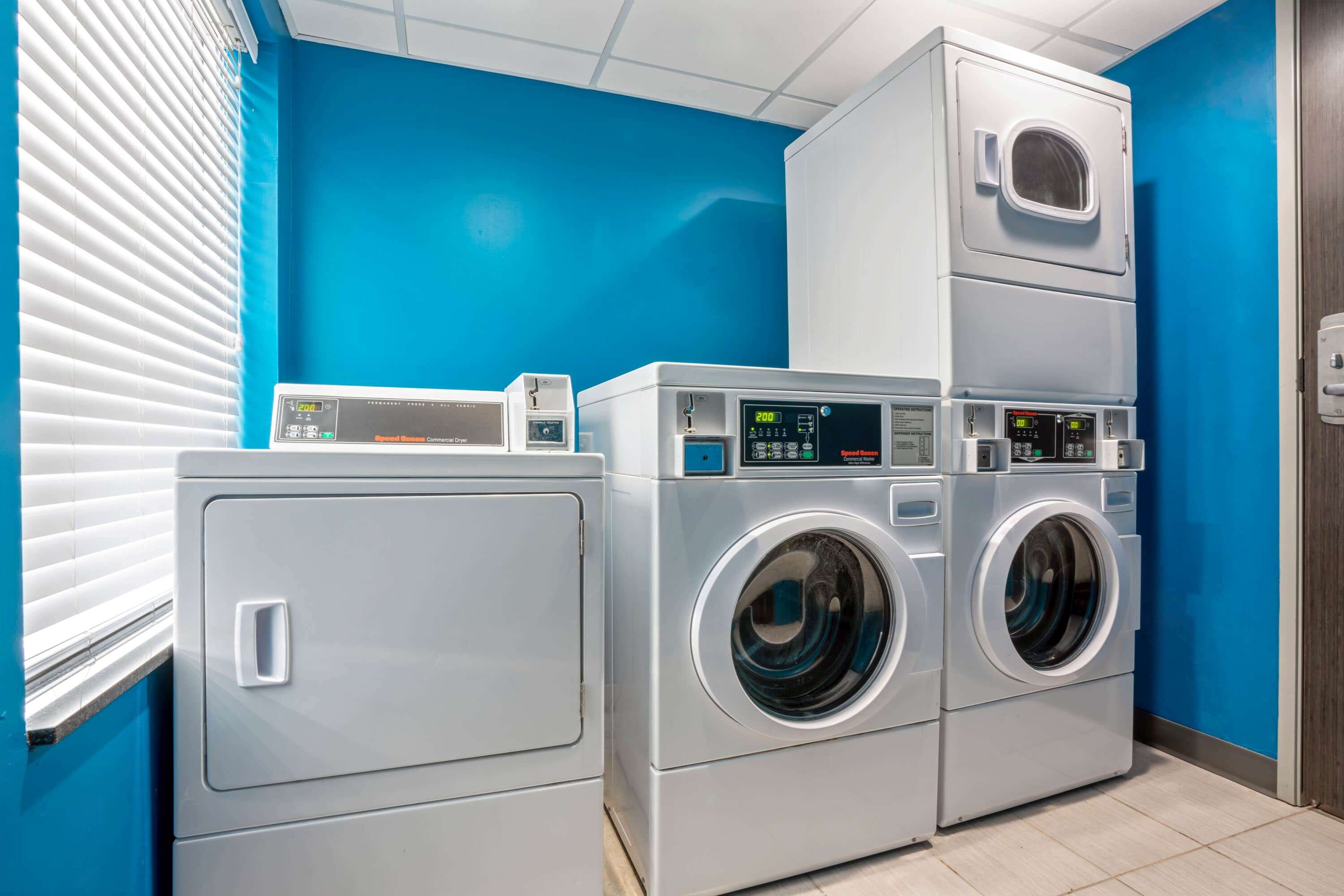 La Quinta Inn & Suites by Wyndham College Station South