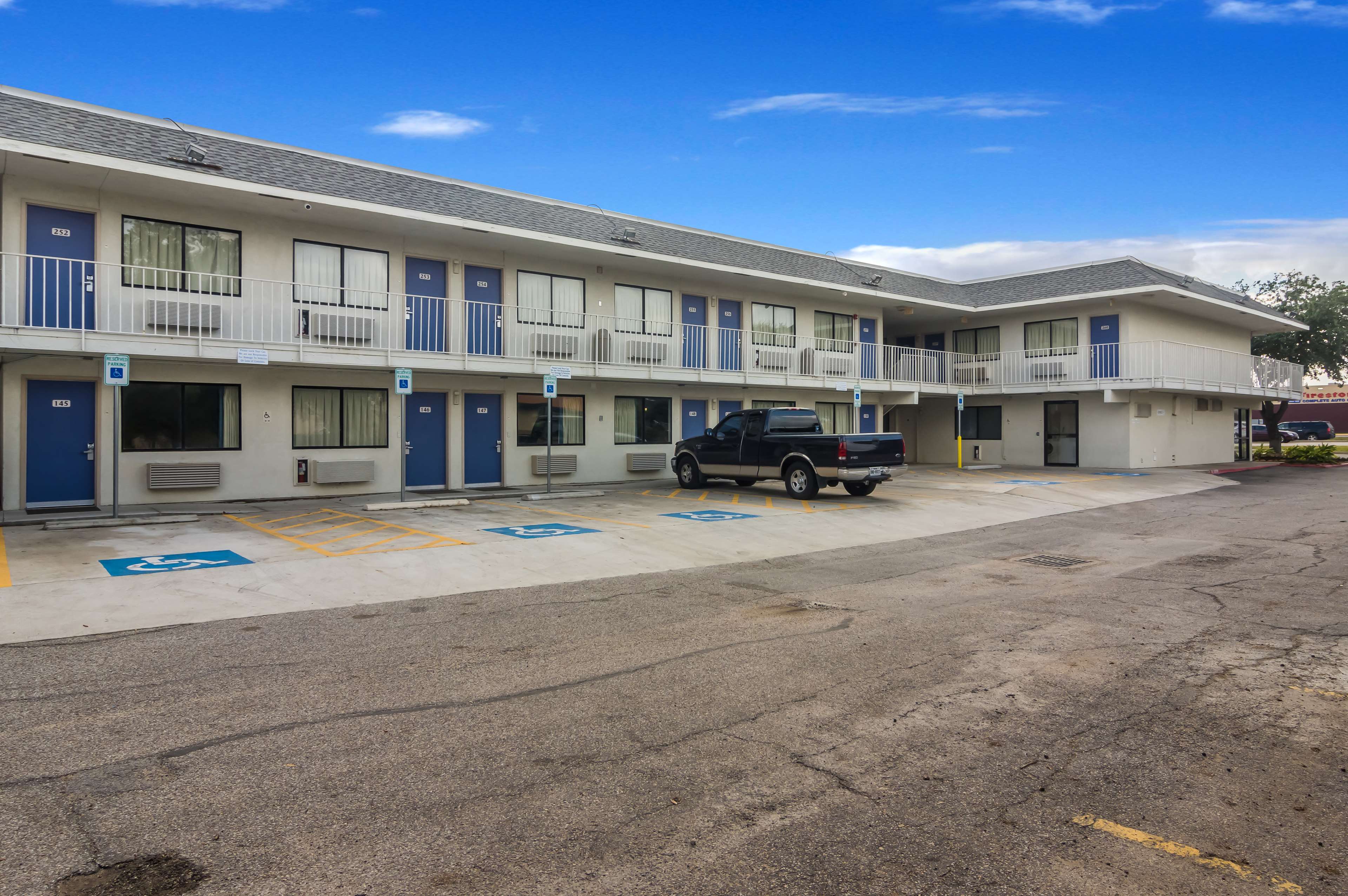 Motel 6 College Station - Bryan