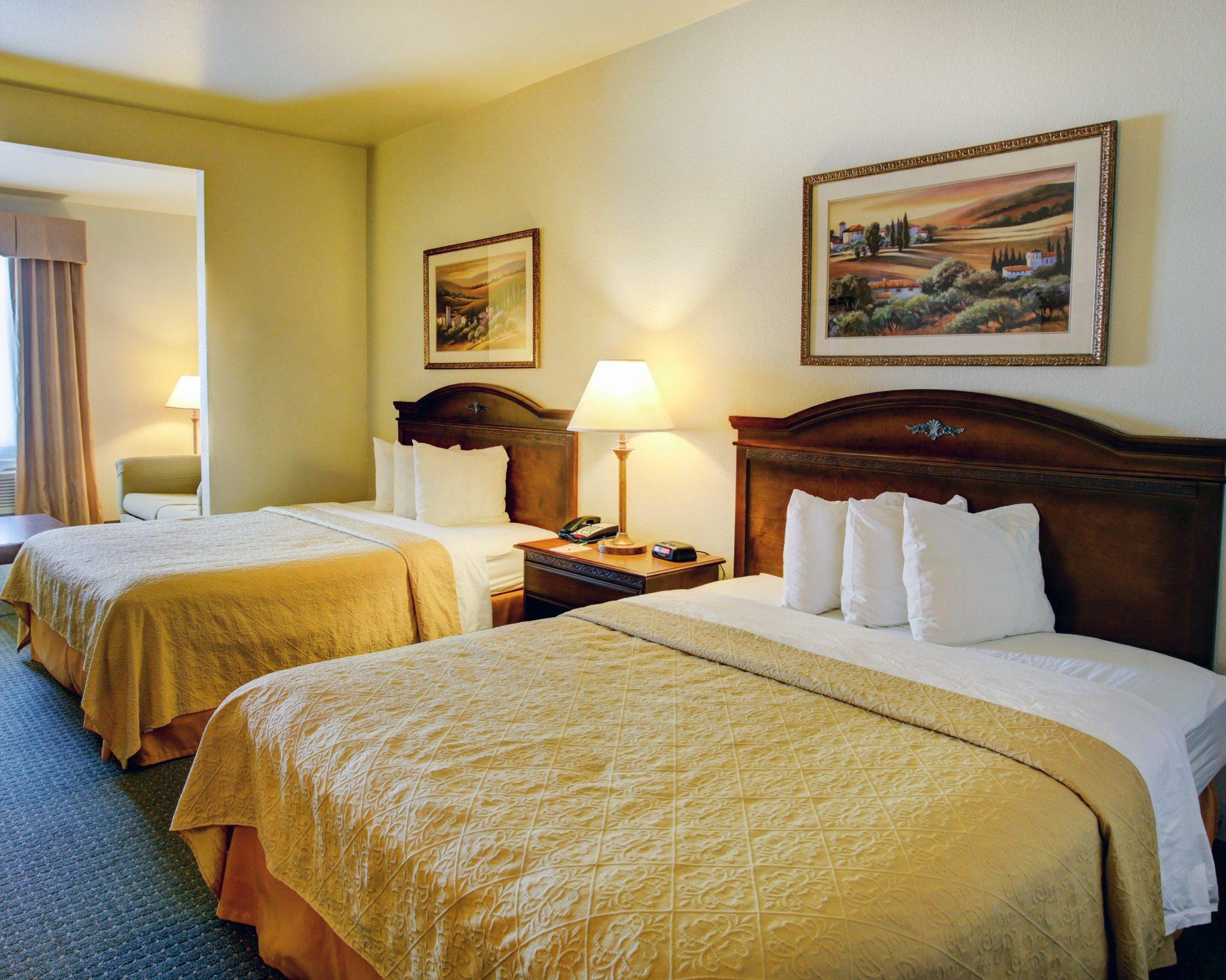 Wingate by Wyndham College Station TX