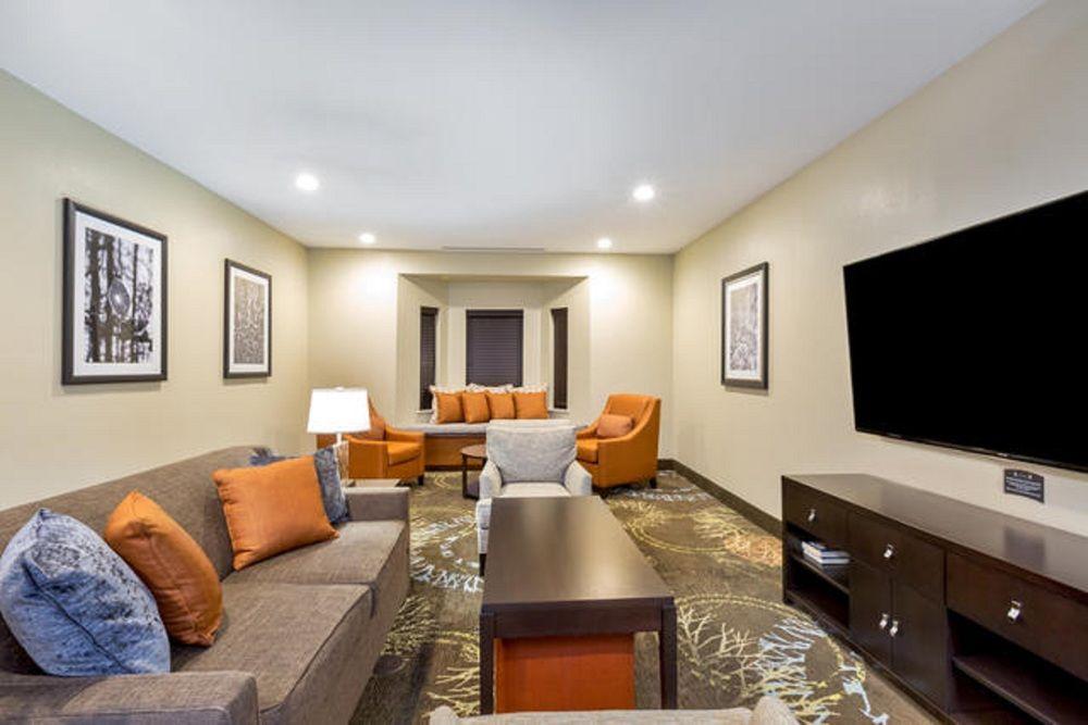 Staybridge Suites College Station