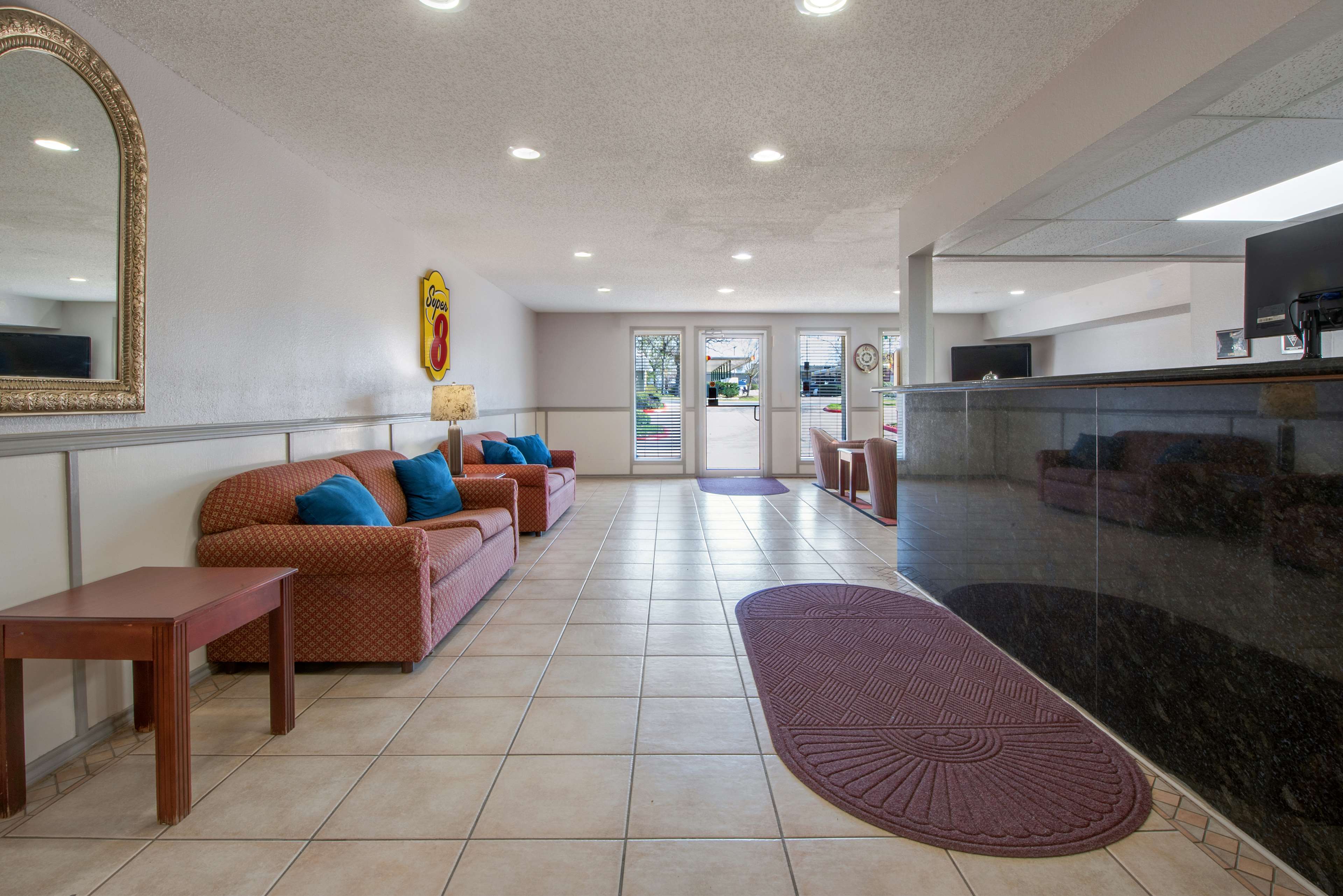 Super 8 by Wyndham College Station