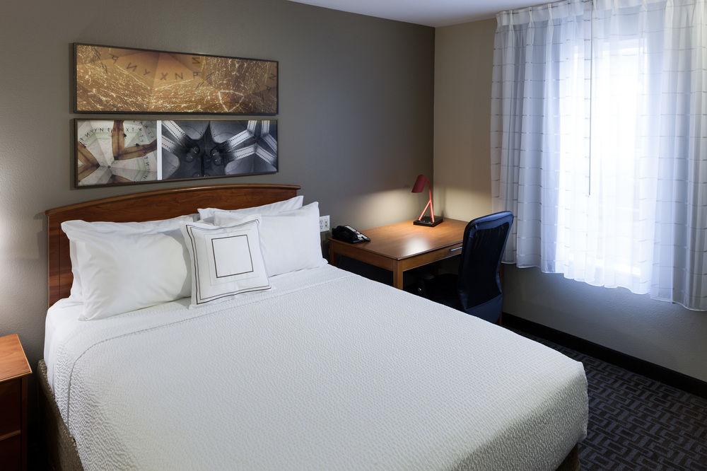 TownePlace Suites College Station