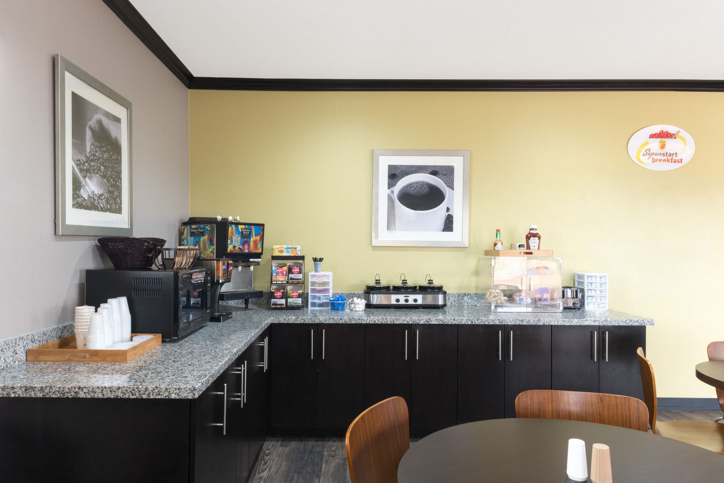 Super 8 by Wyndham Colorado City