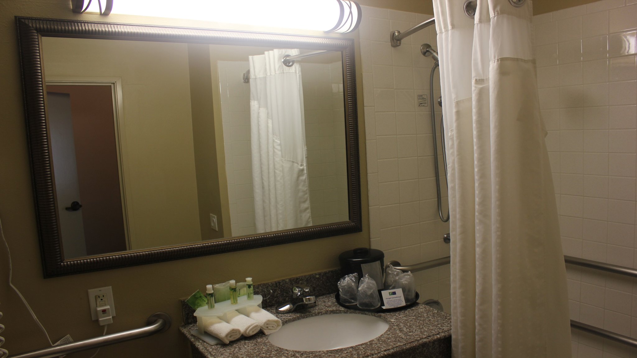 Holiday Inn Express & Suites Columbus