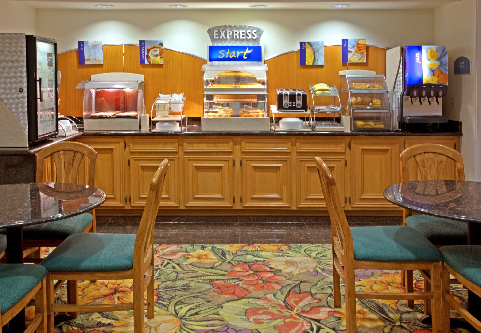 Holiday Inn Express & Suites Columbus