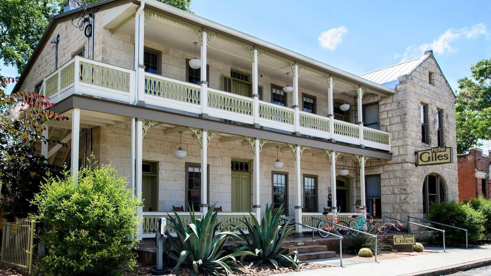 Hotel Giles