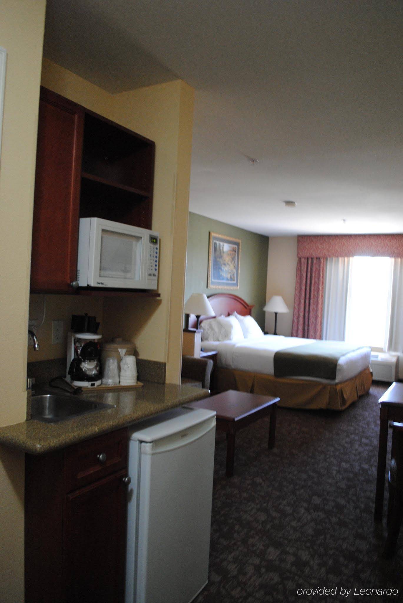 Magnuson Hotel Commerce