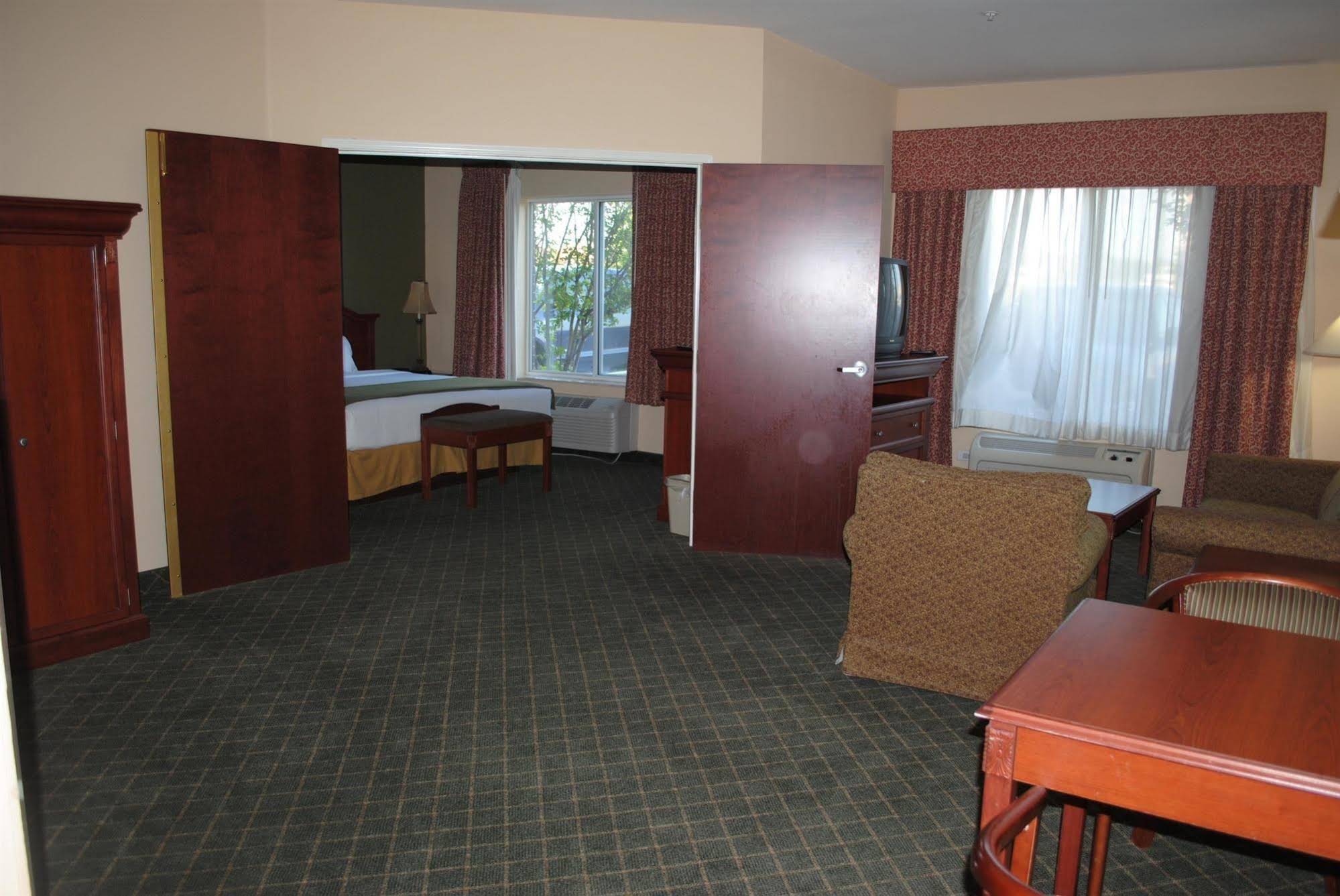 Magnuson Hotel Commerce