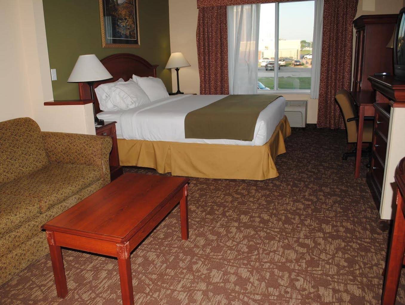 Magnuson Hotel Commerce