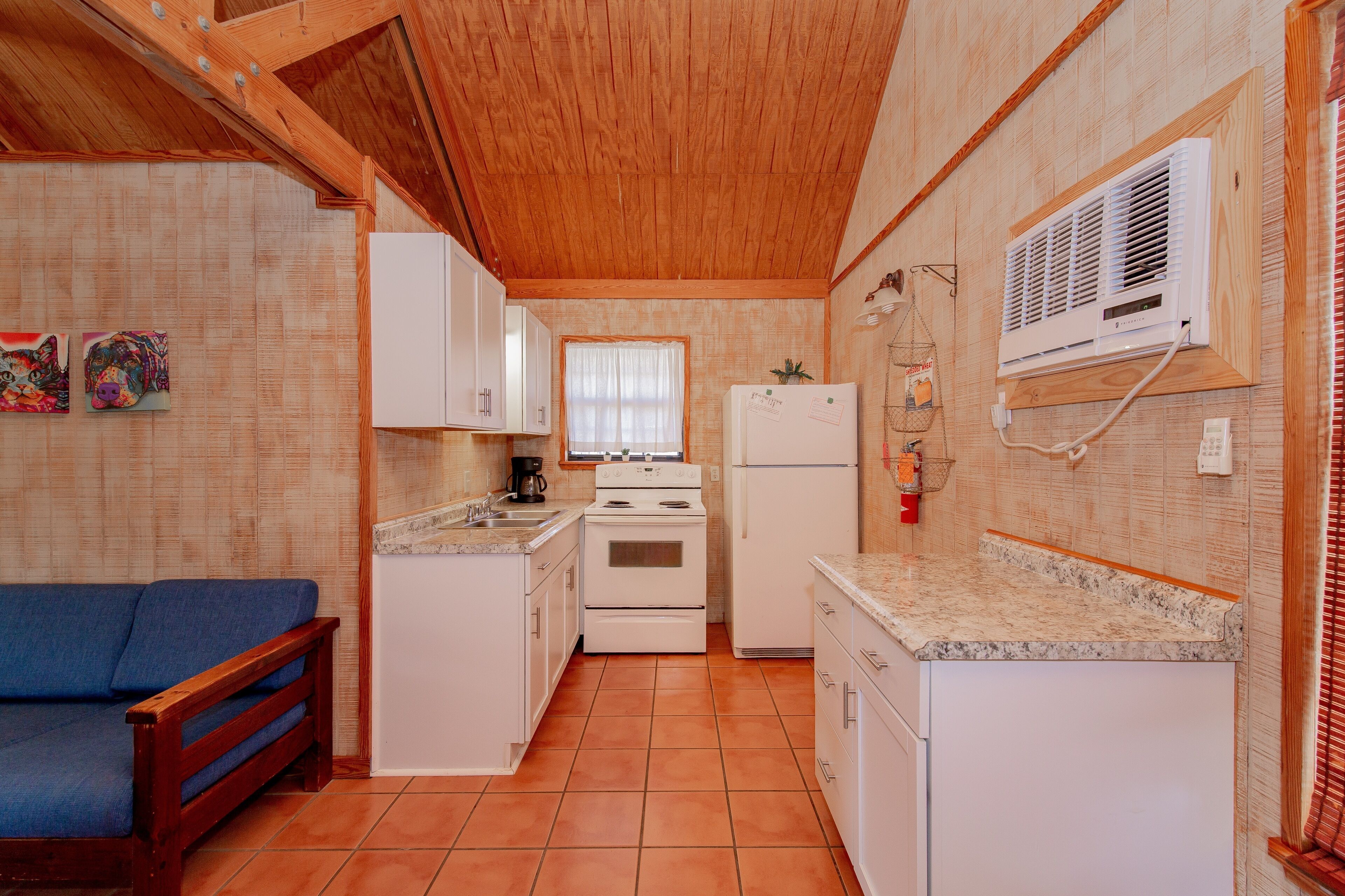 Seven Bluff Cabins