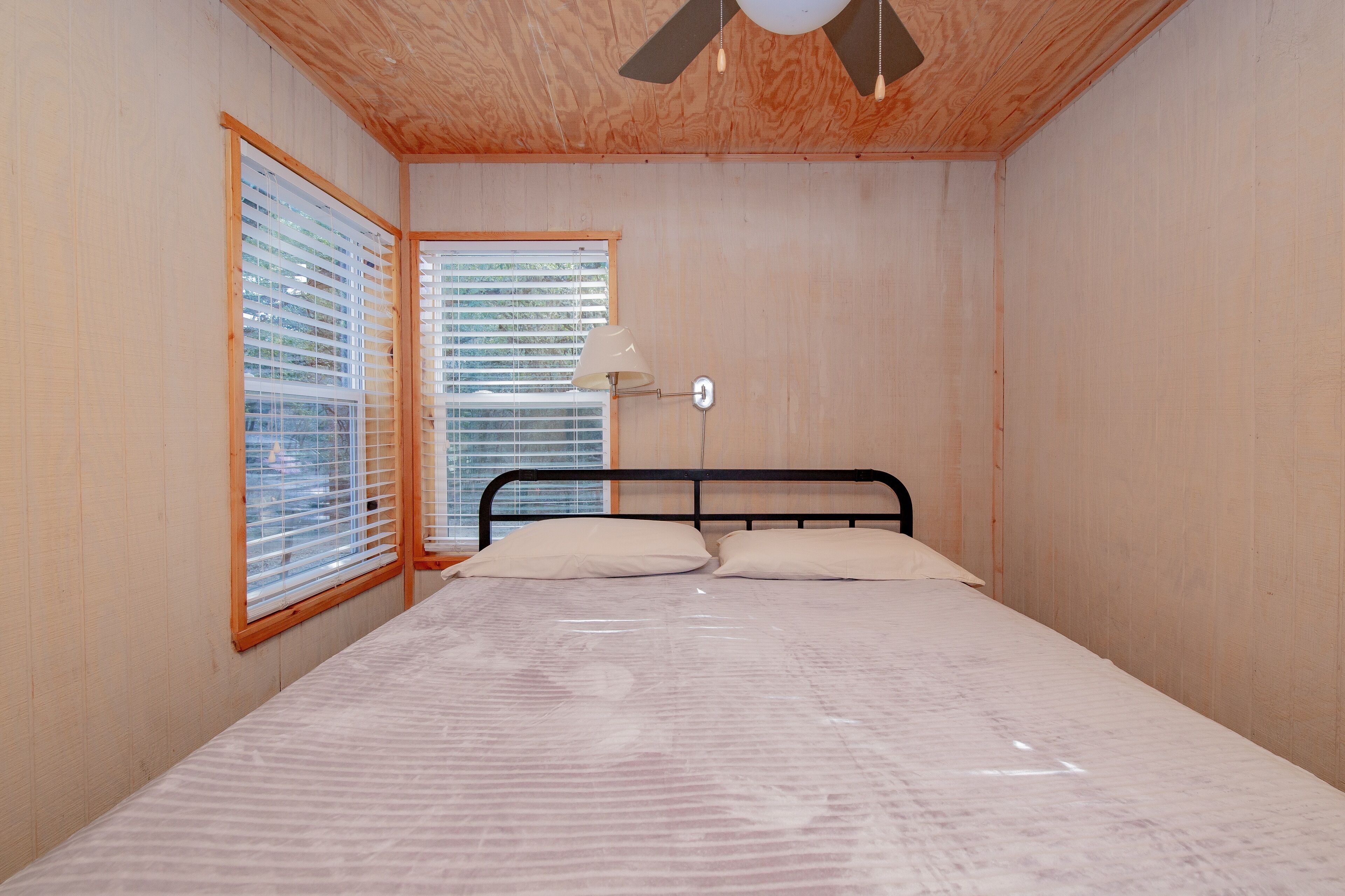 Seven Bluff Cabins
