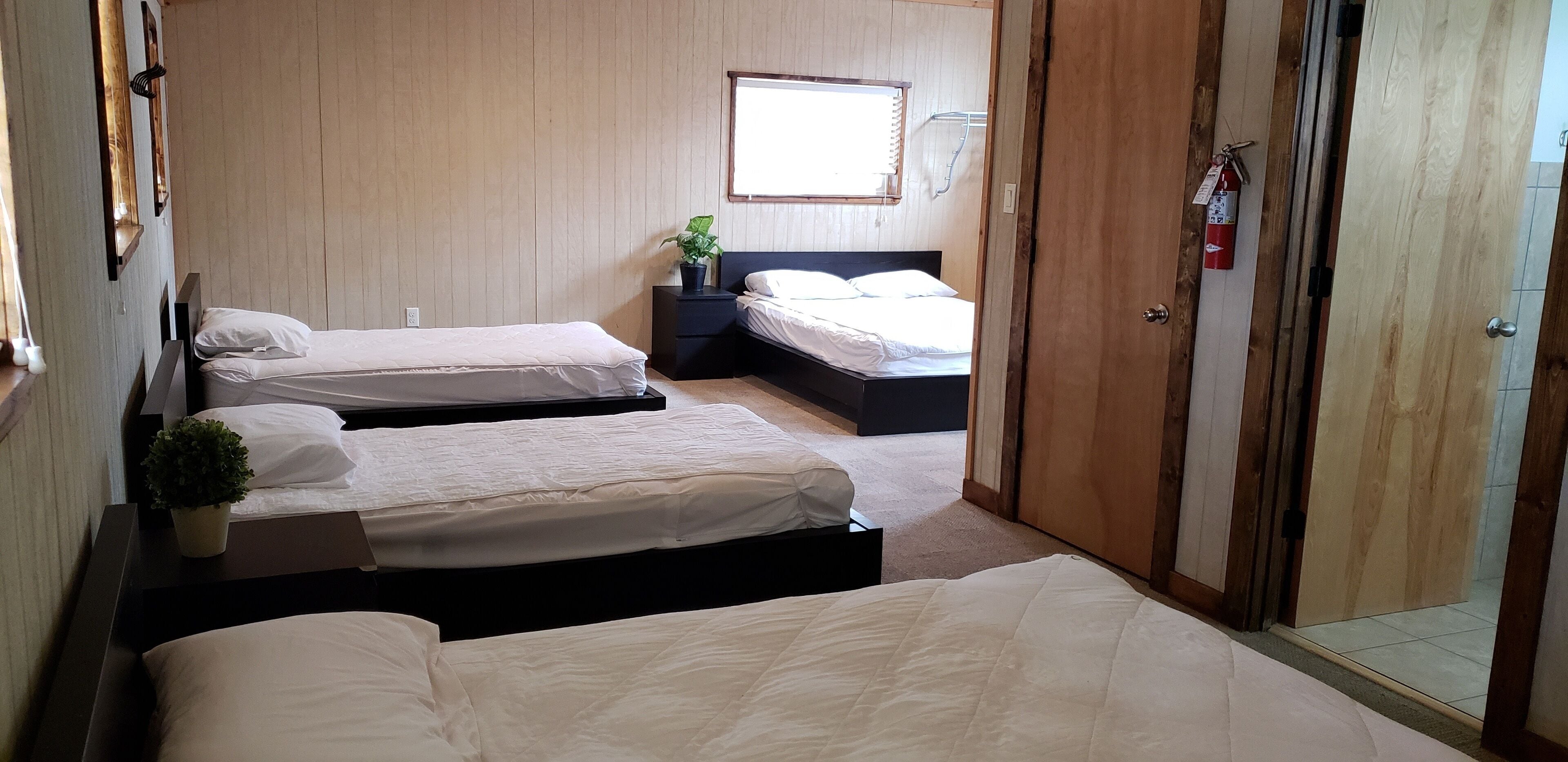 Seven Bluff Cabins