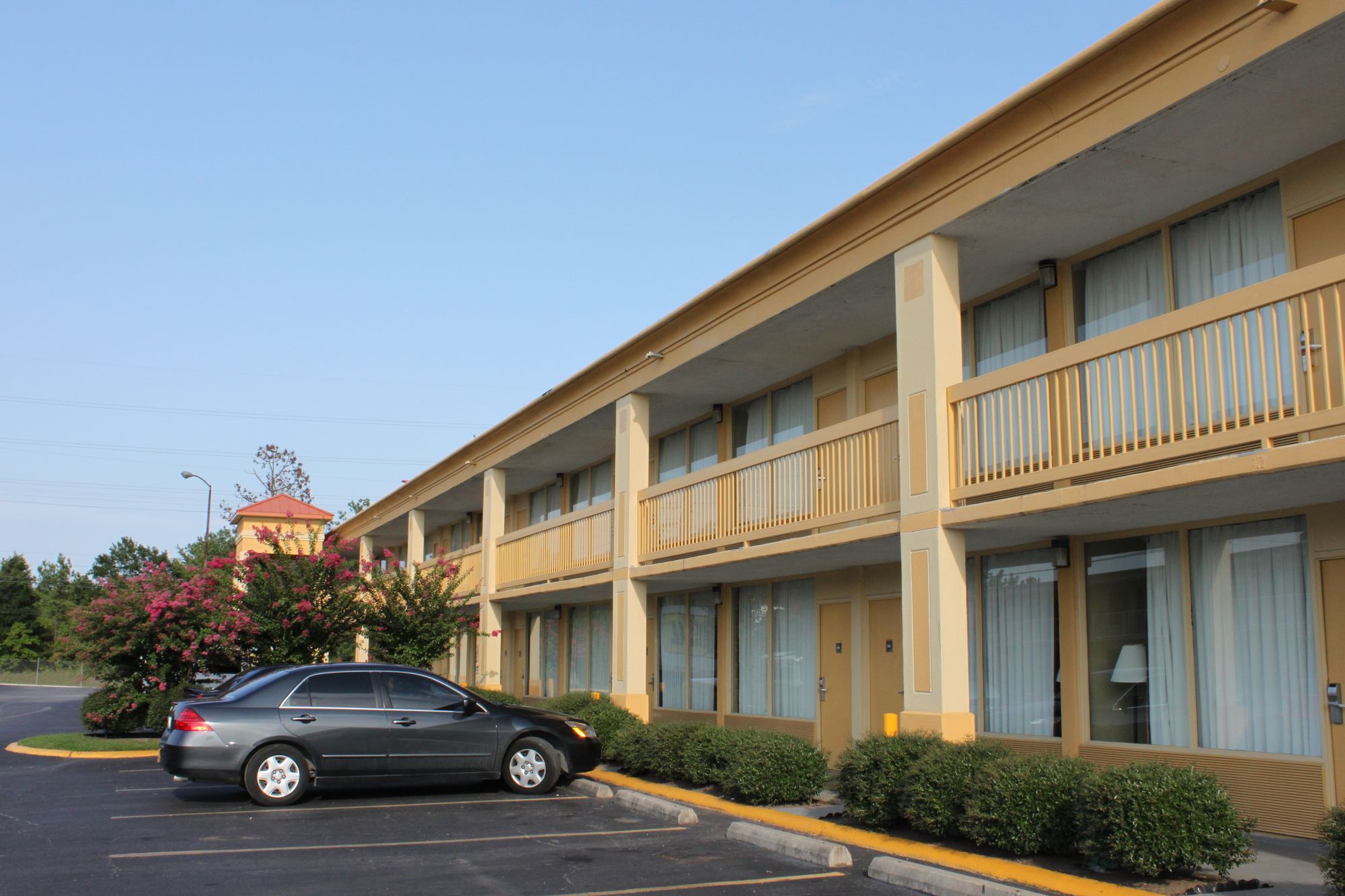 Hotel Elev8