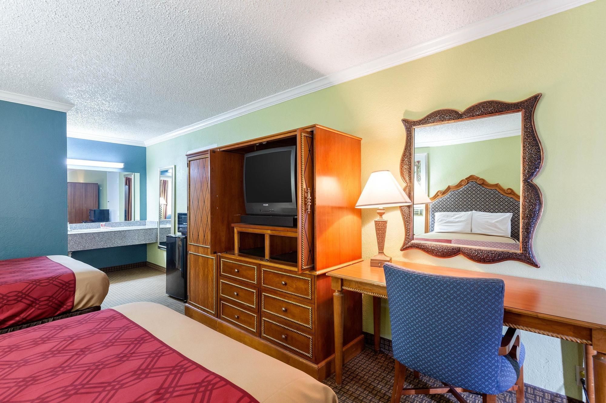 Hotel Elev8