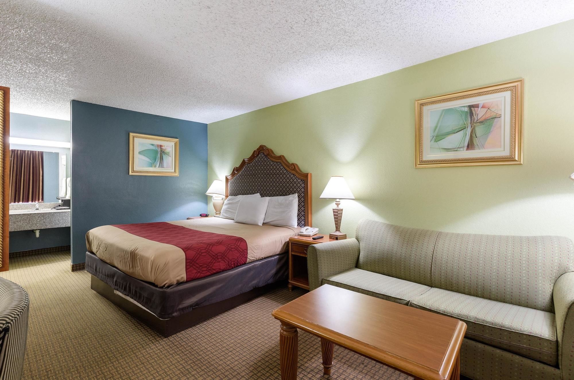 Hotel Elev8