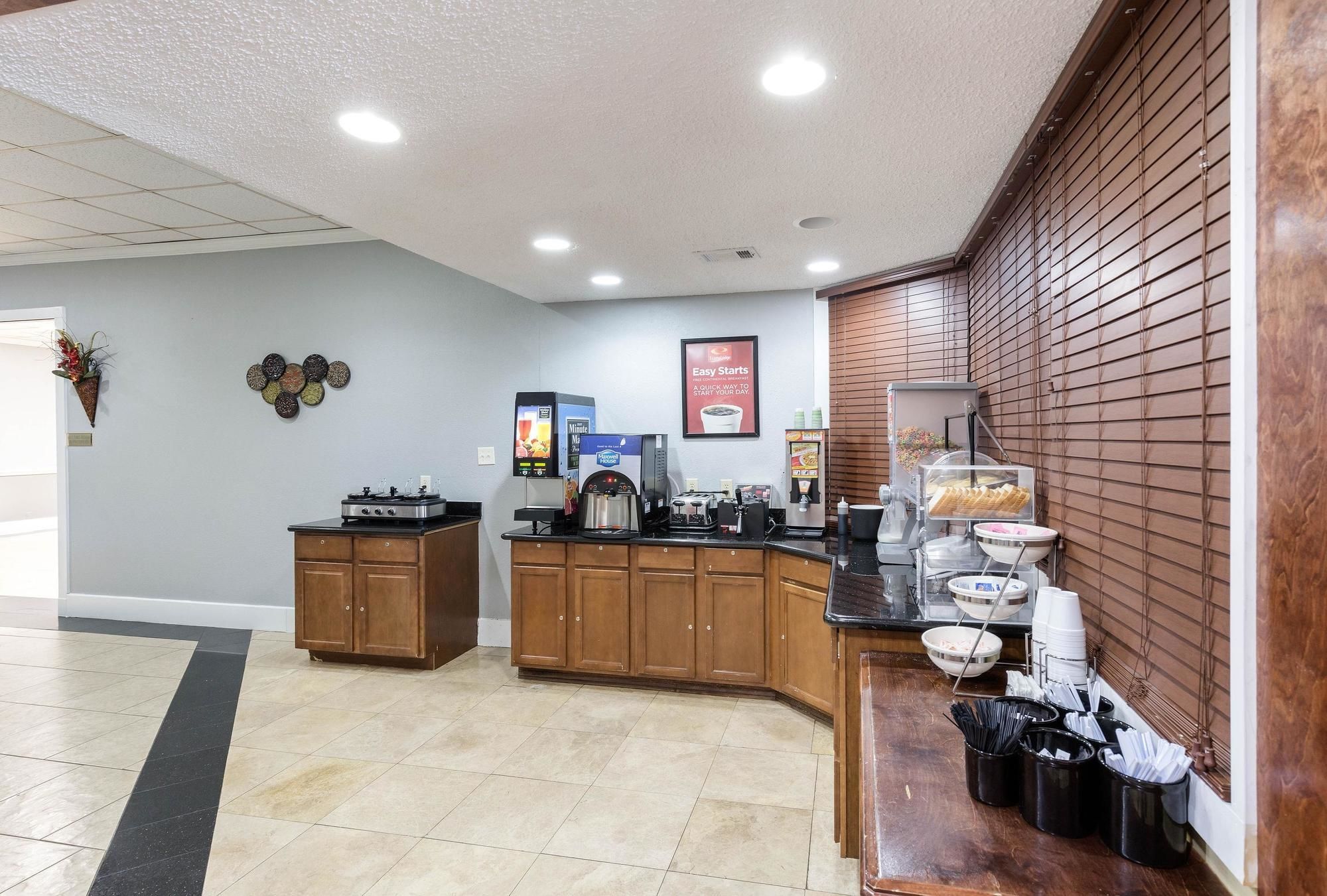 Hotel Elev8