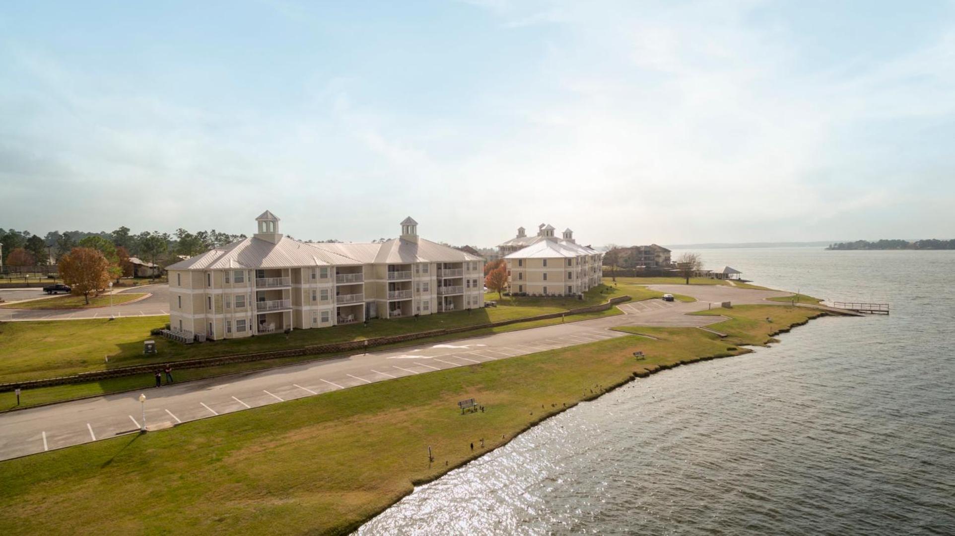 Holiday Inn Club Vacations Piney Shores Resort