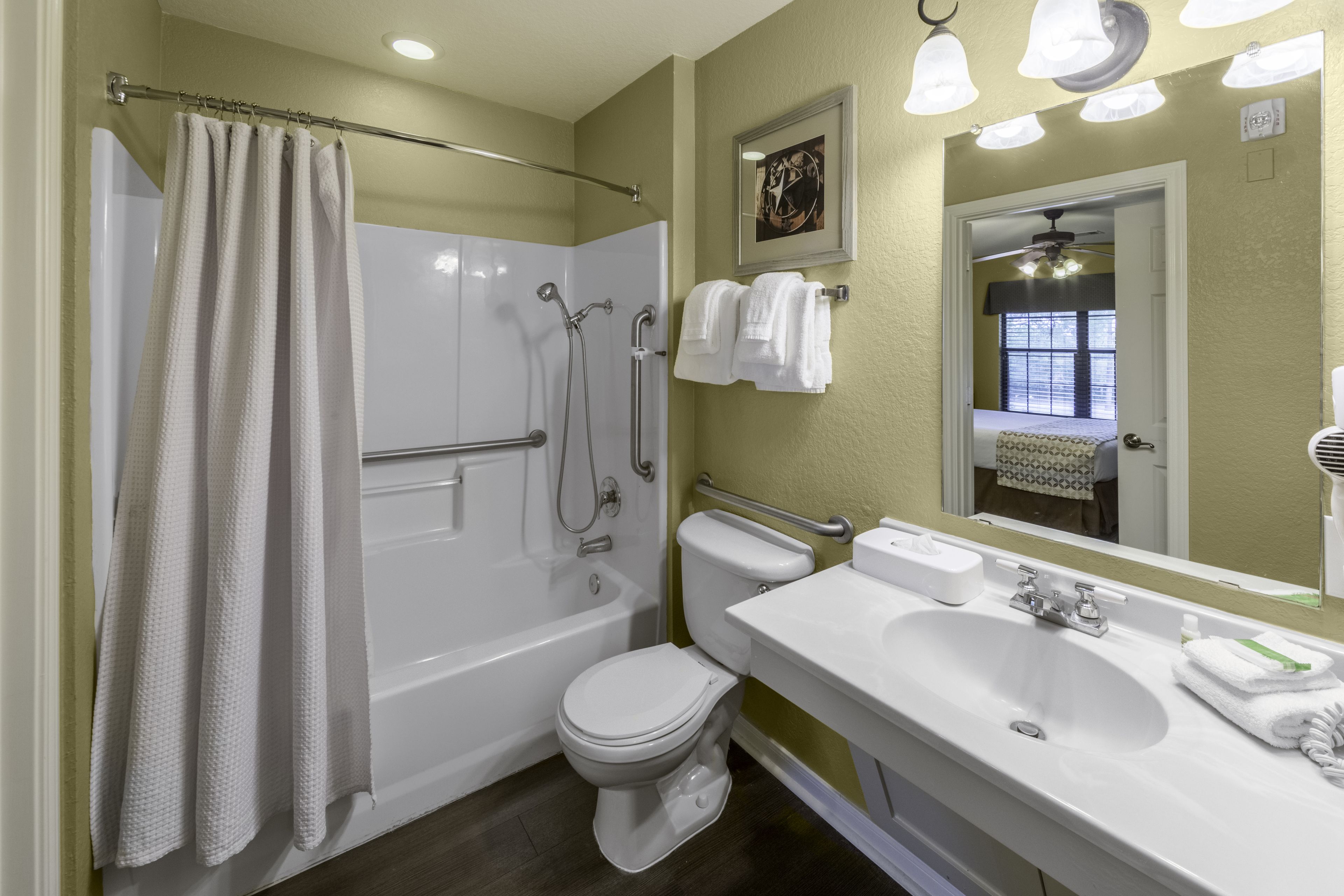 Holiday Inn Club Vacations Piney Shores Resort