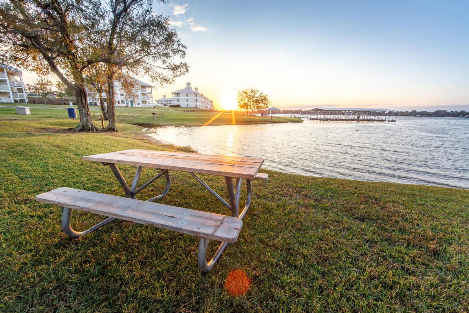 Holiday Inn Club Vacations Piney Shores Resort