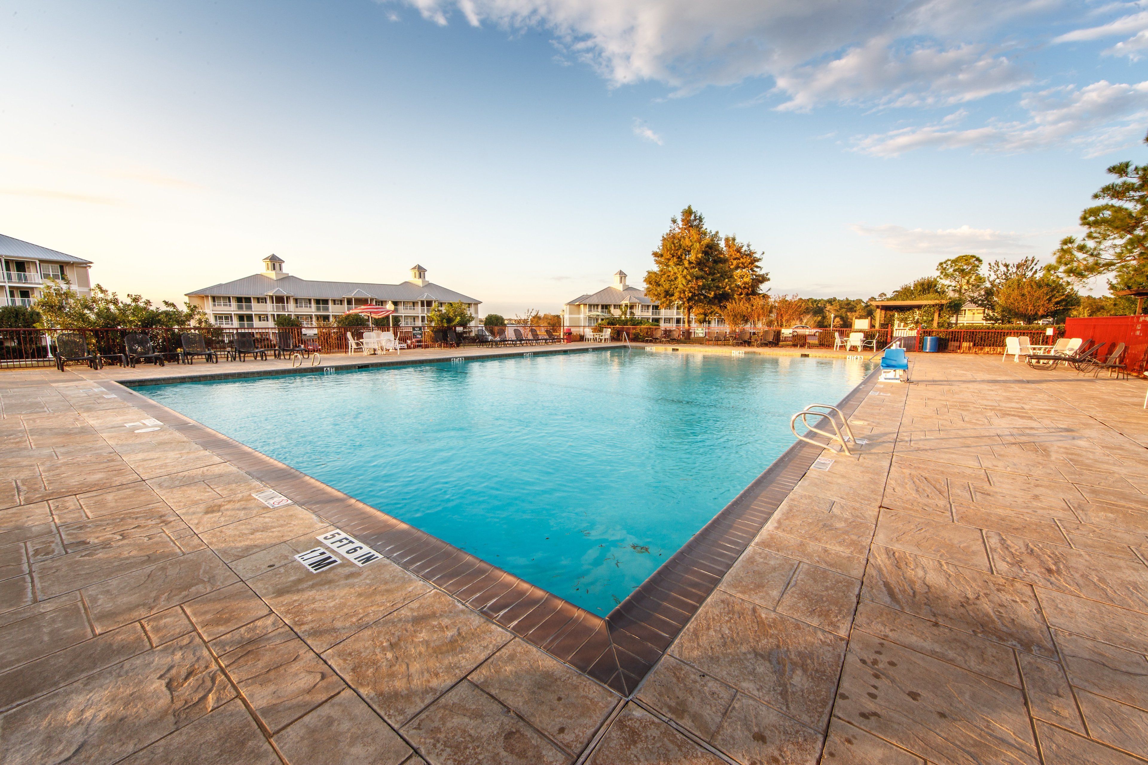 Holiday Inn Club Vacations Piney Shores Resort