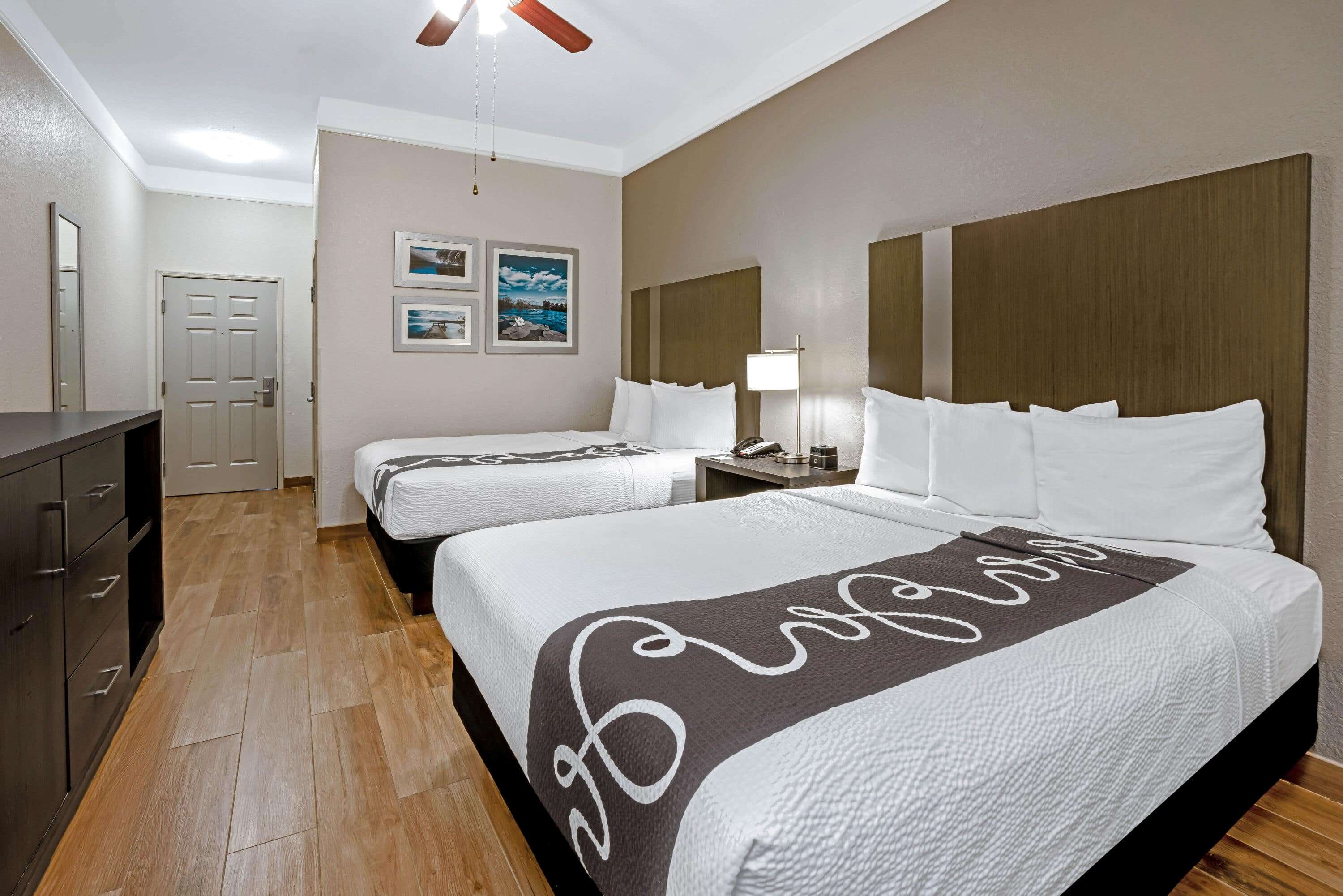 La Quinta Inn & Suites by Wyndham Conroe