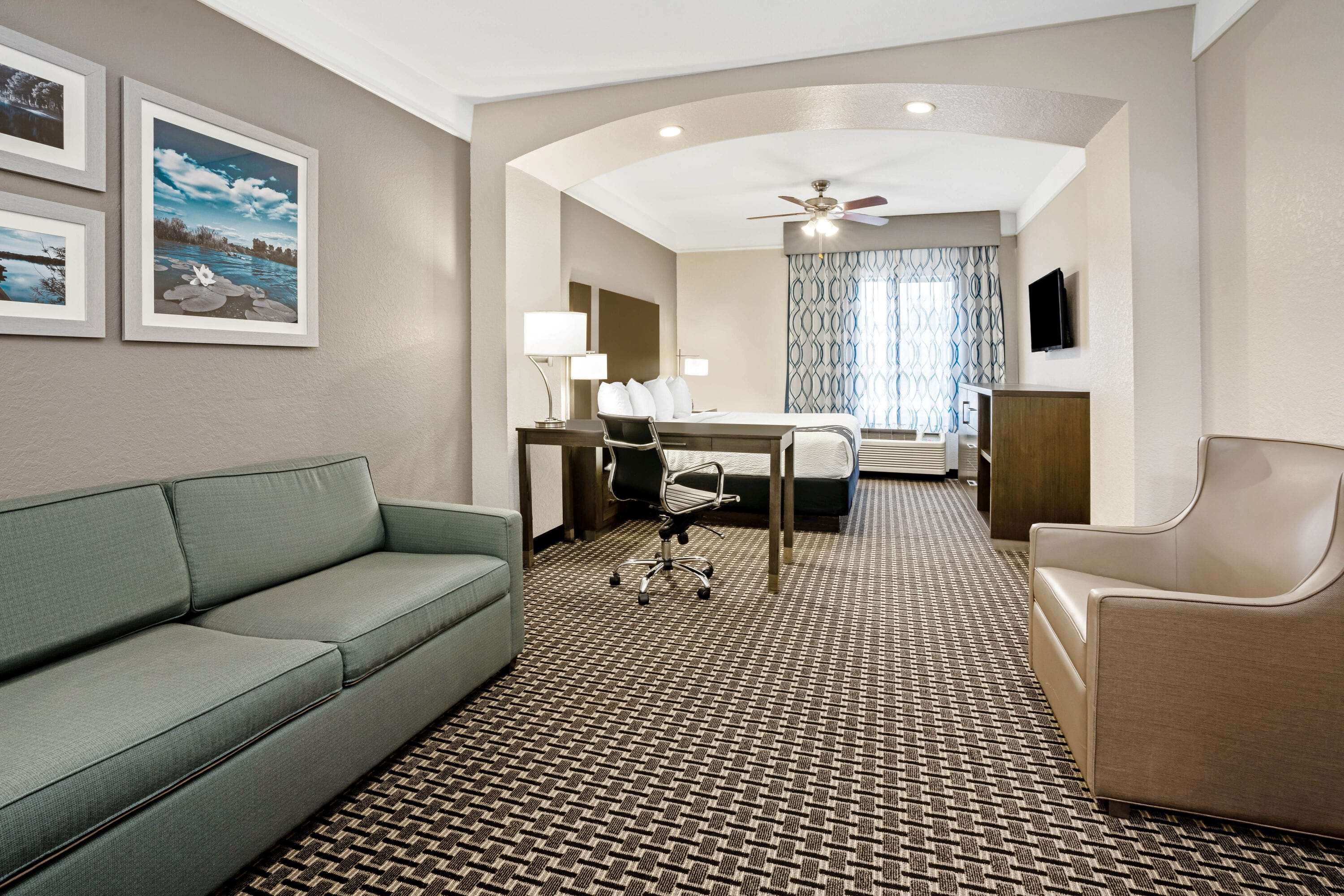 La Quinta Inn & Suites by Wyndham Conroe