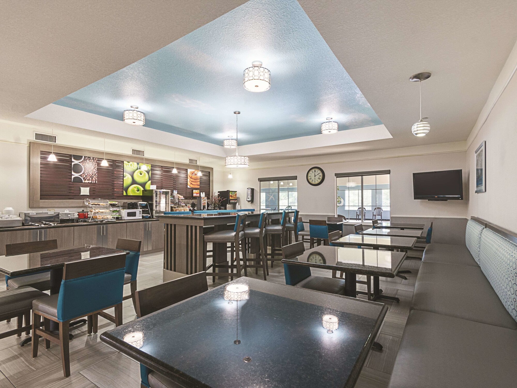 La Quinta Inn & Suites by Wyndham Conroe