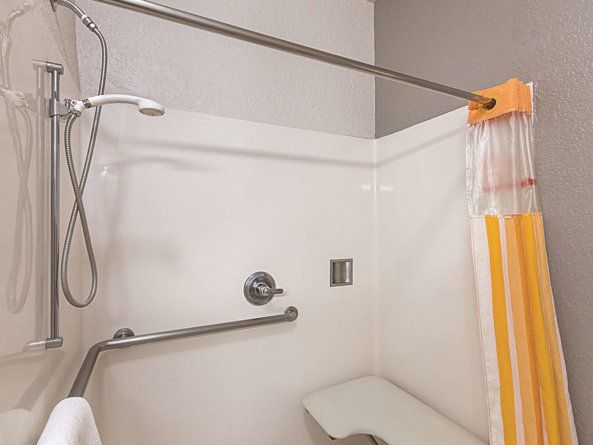 La Quinta Inn & Suites by Wyndham Conroe