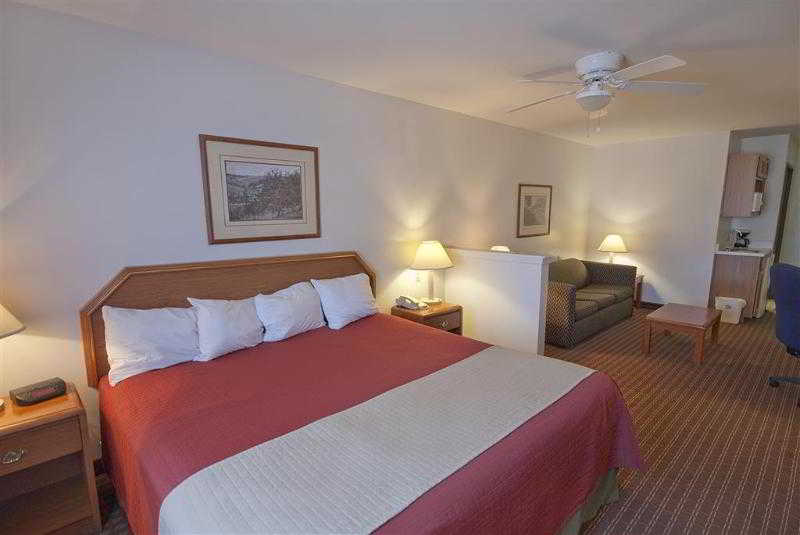 Best Western Inn & Suites