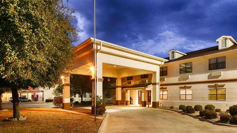 Best Western Inn & Suites