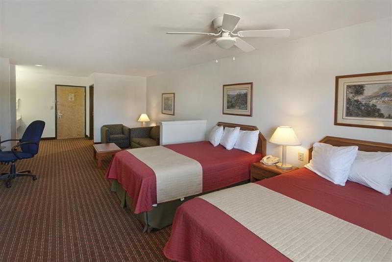 Best Western Inn & Suites