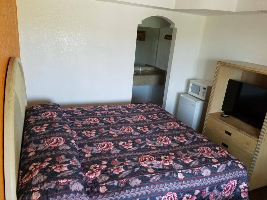Budget Inn By OYO Corpus Christi Beach