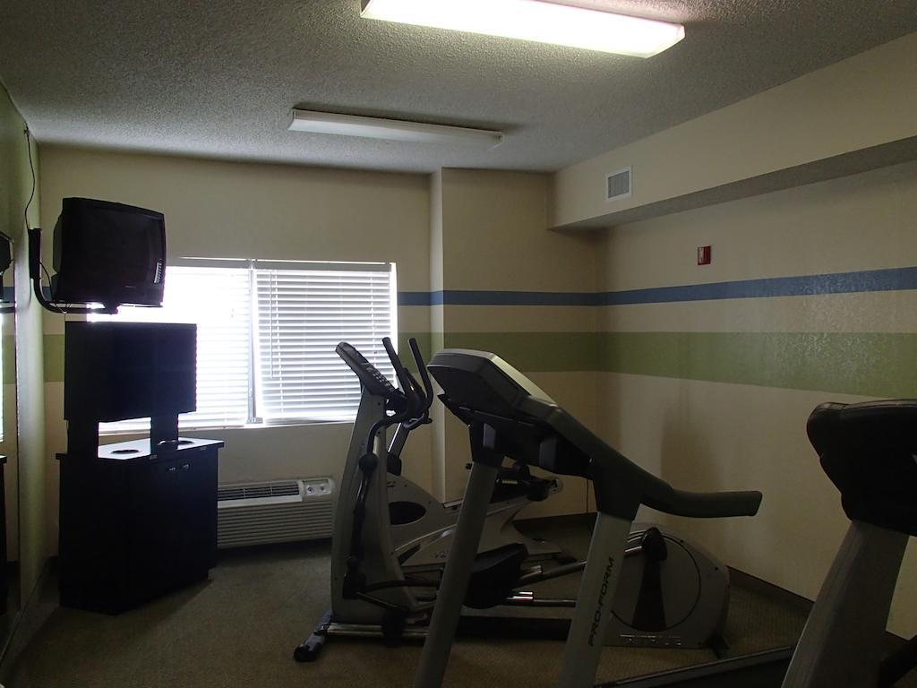 Days Inn & Suites by Wyndham Corpus Christi Central