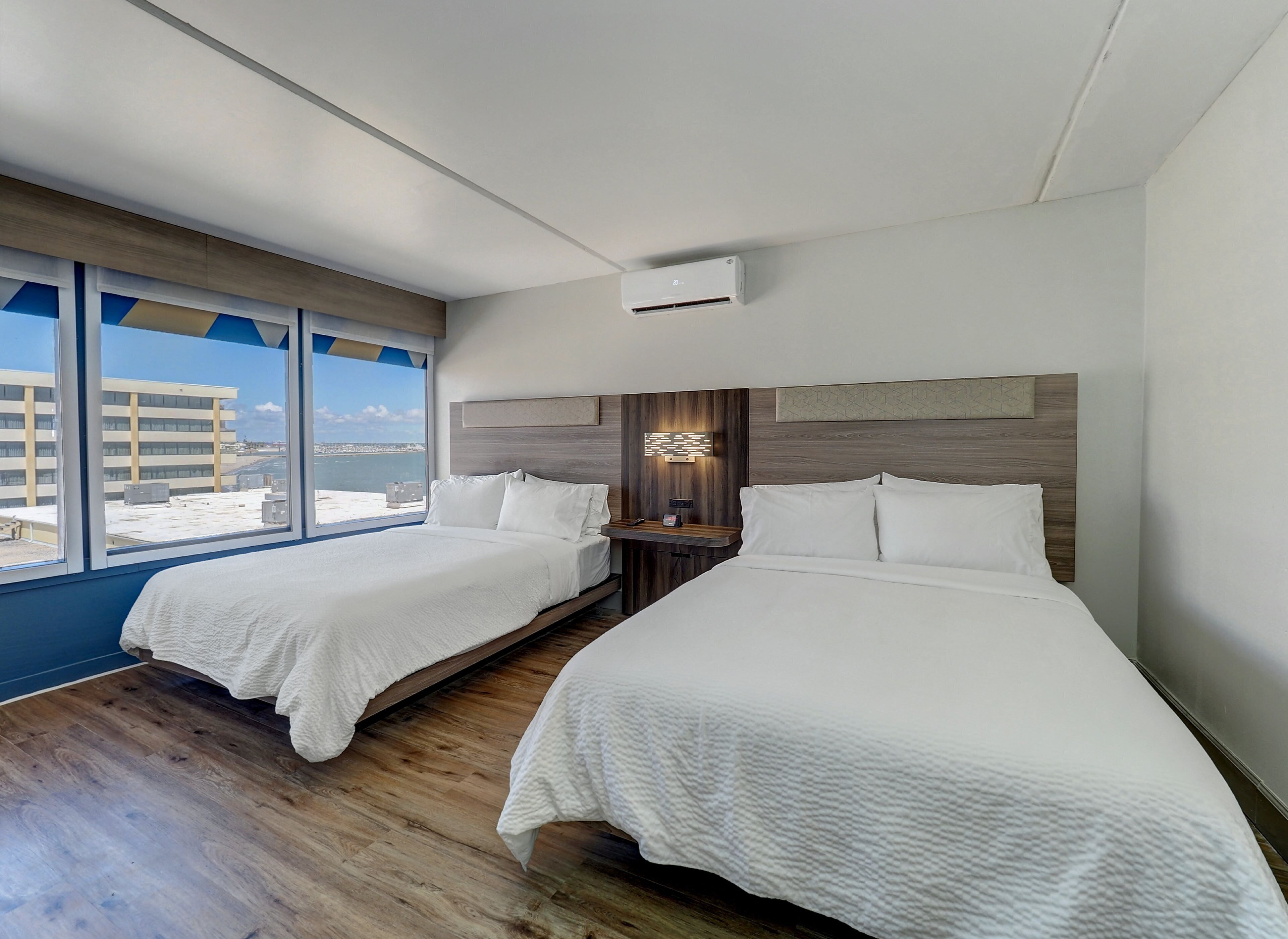Holiday Inn Express Corpus Christi - Beachfront