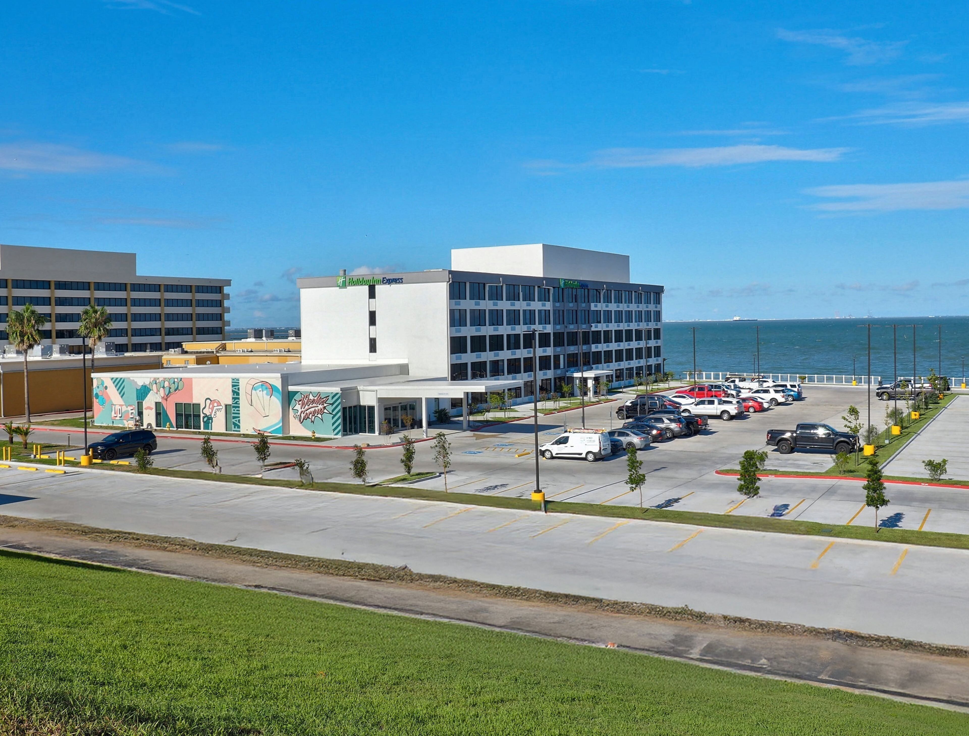 Holiday Inn Express Corpus Christi - Beachfront