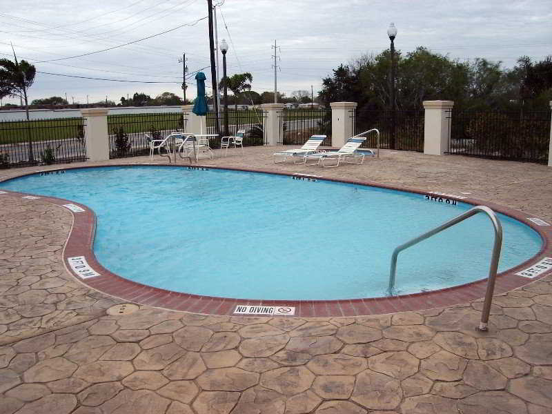 La Quinta Inn & Suites by Wyndham Corpus Christi Northwest