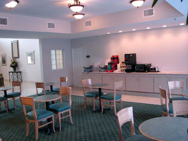 La Quinta Inn & Suites by Wyndham Corpus Christi Northwest
