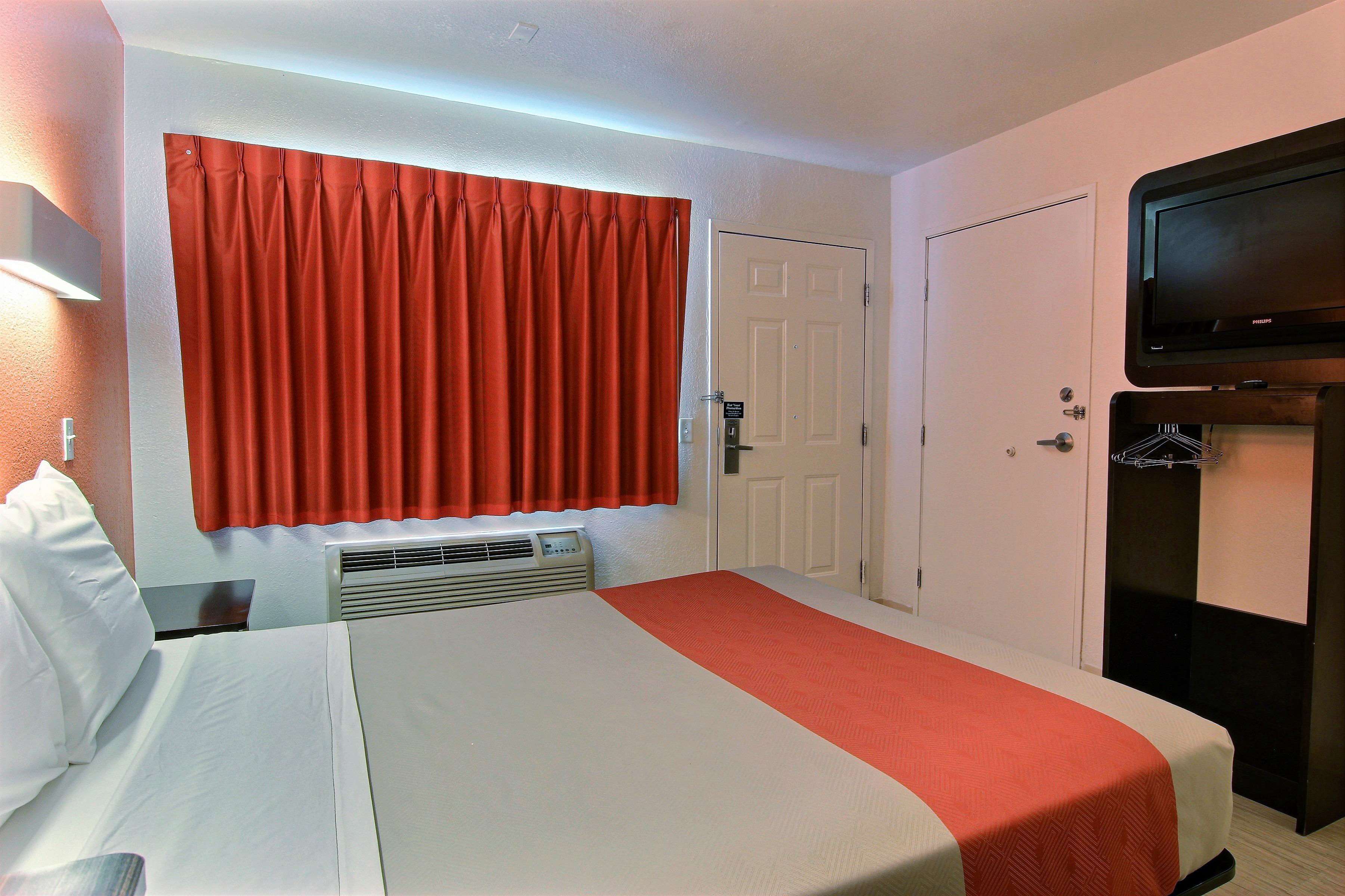 Motel 6 Corpus Christi East - North Padre
