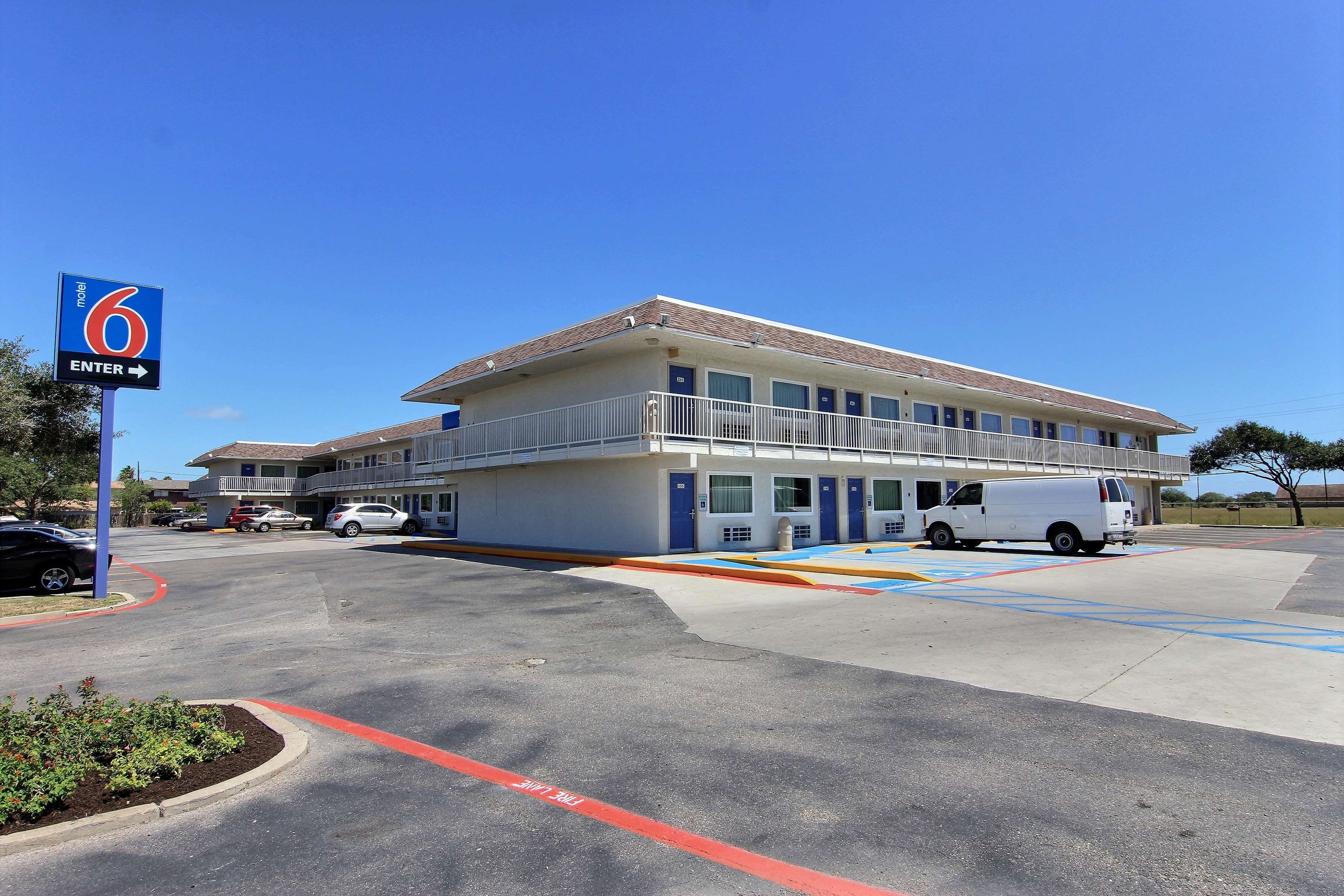 Motel 6 Corpus Christi East - North Padre