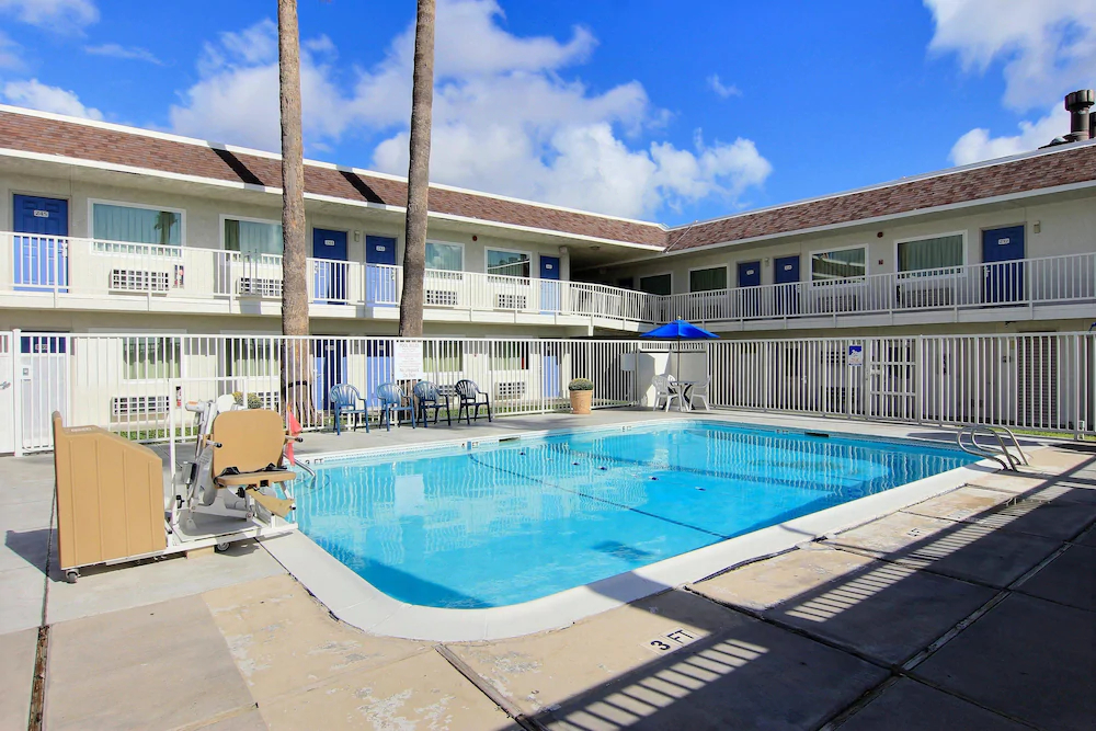 Motel 6 Corpus Christi East - North Padre