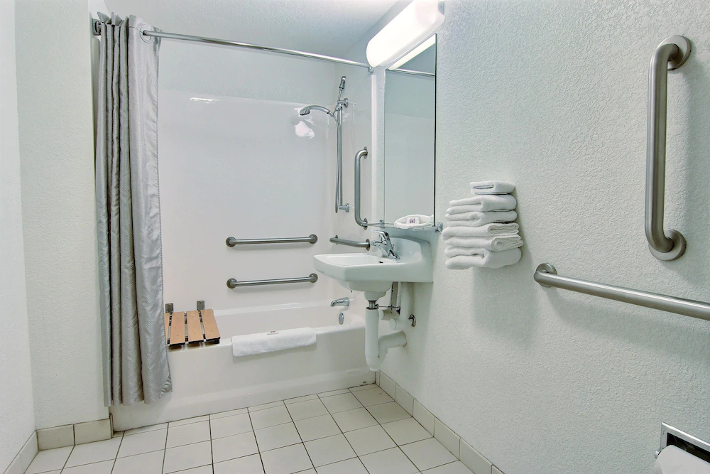 Motel 6 Corpus Christi East - North Padre