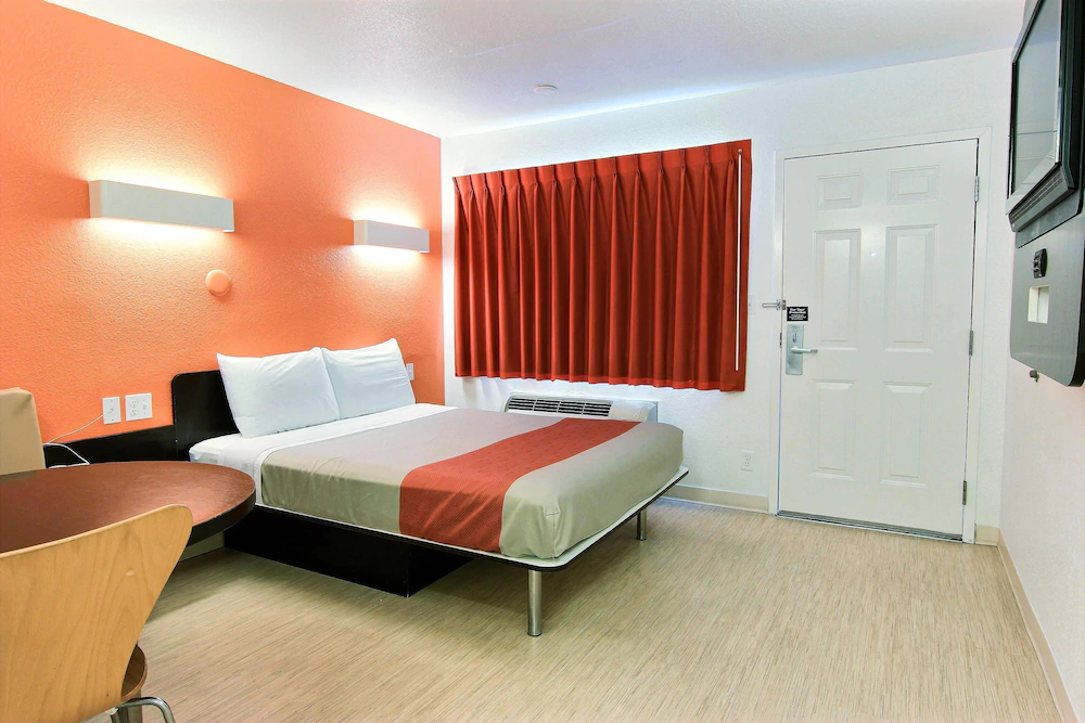 Motel 6 Corpus Christi East - North Padre