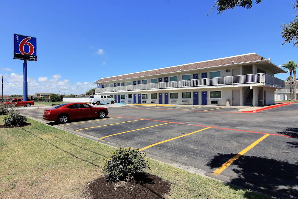 Motel 6 Corpus Christi East - North Padre