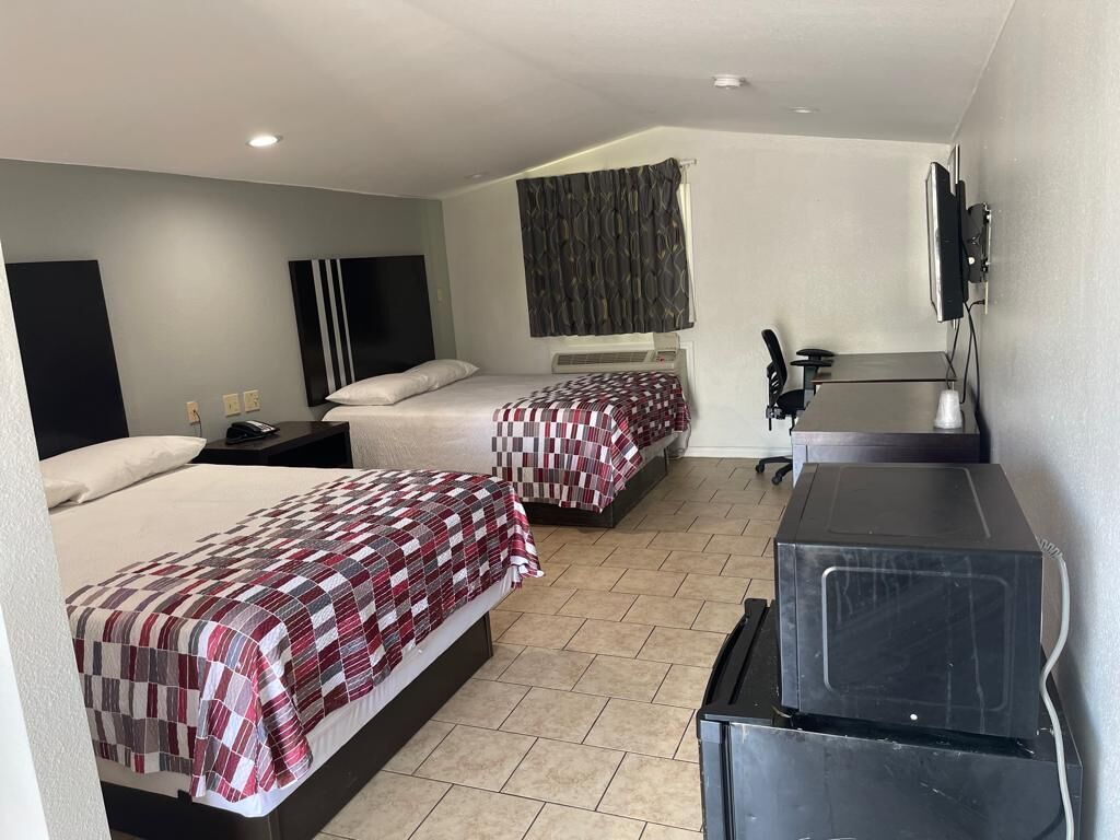 Safari Inn Motel