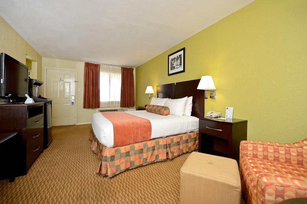 Super 8 by Wyndham Corpus Christi Northwest